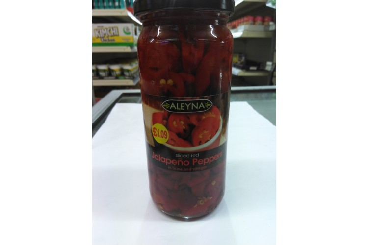 Aleyna Sliced Red Jalapeno Peppers in brine and Vinegar 480g