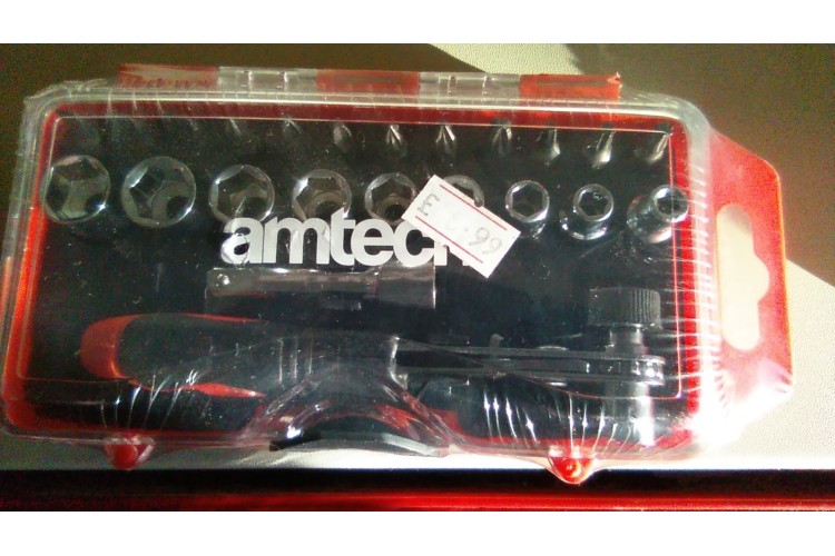 Amtech 23 Piece Offset Ratchet Handle Bit and socket set