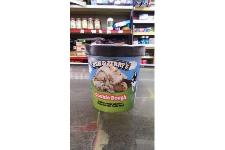 Ben & Jerry Cookie Dough 465ml