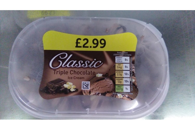 Classic Triple Chocolate Ice Cream 900ml