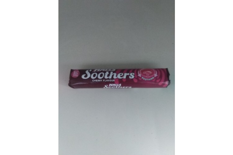 Halls Soothers Cherry  Flavour 45g