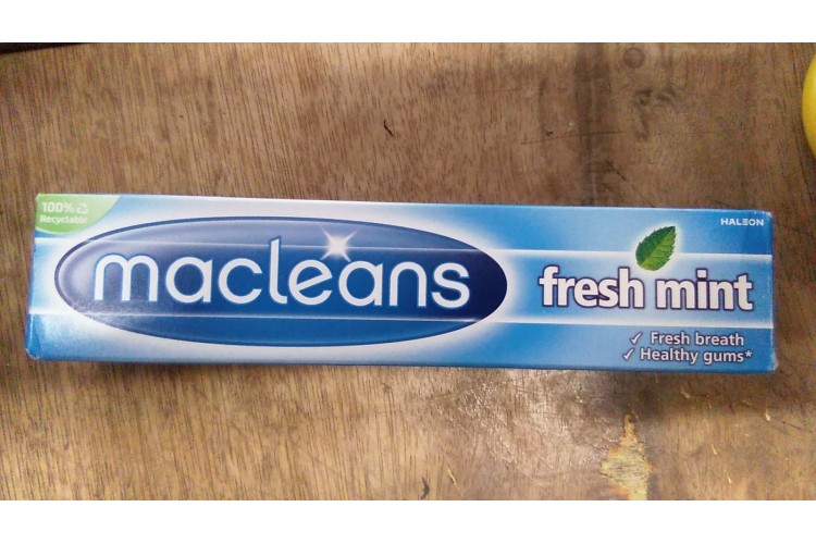 Macleans Fresh Mint Fresh Breath Healthy Gum 100ml 