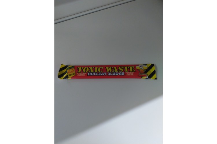 Toxic Waste Nuclear Sludge Chew Bar 20g Sour Cherry