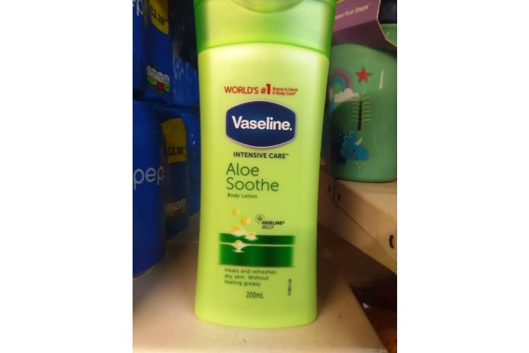 Vaseline Intensive Care Aloe Soothe Body Lotion 200ml