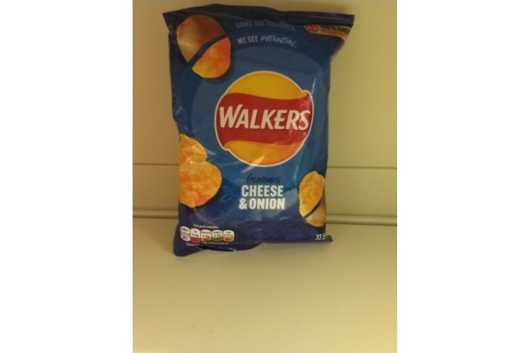 Walkers Glorious Cheese & Onion 32.5g